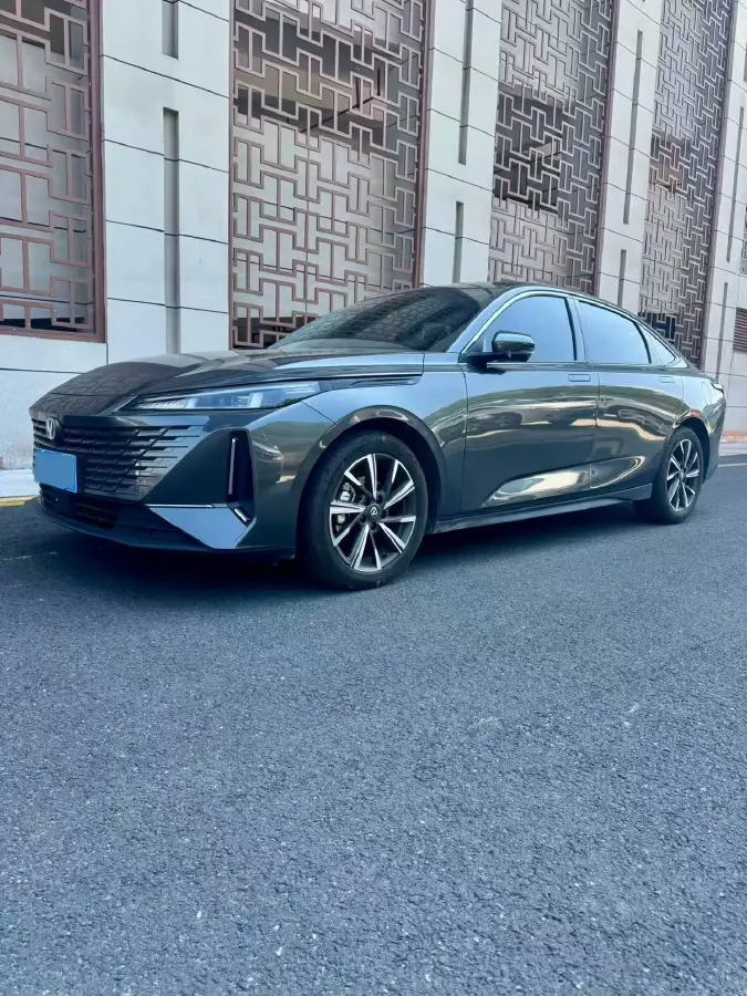 2023 ChangAn Lamore 1.5T 170HP L4 7DCT