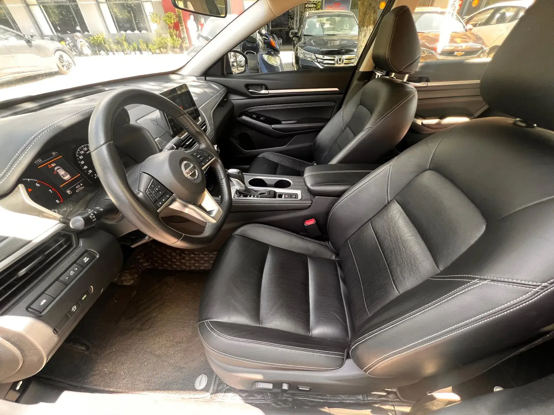 2020 NISSAN TEANA thumbnail 4