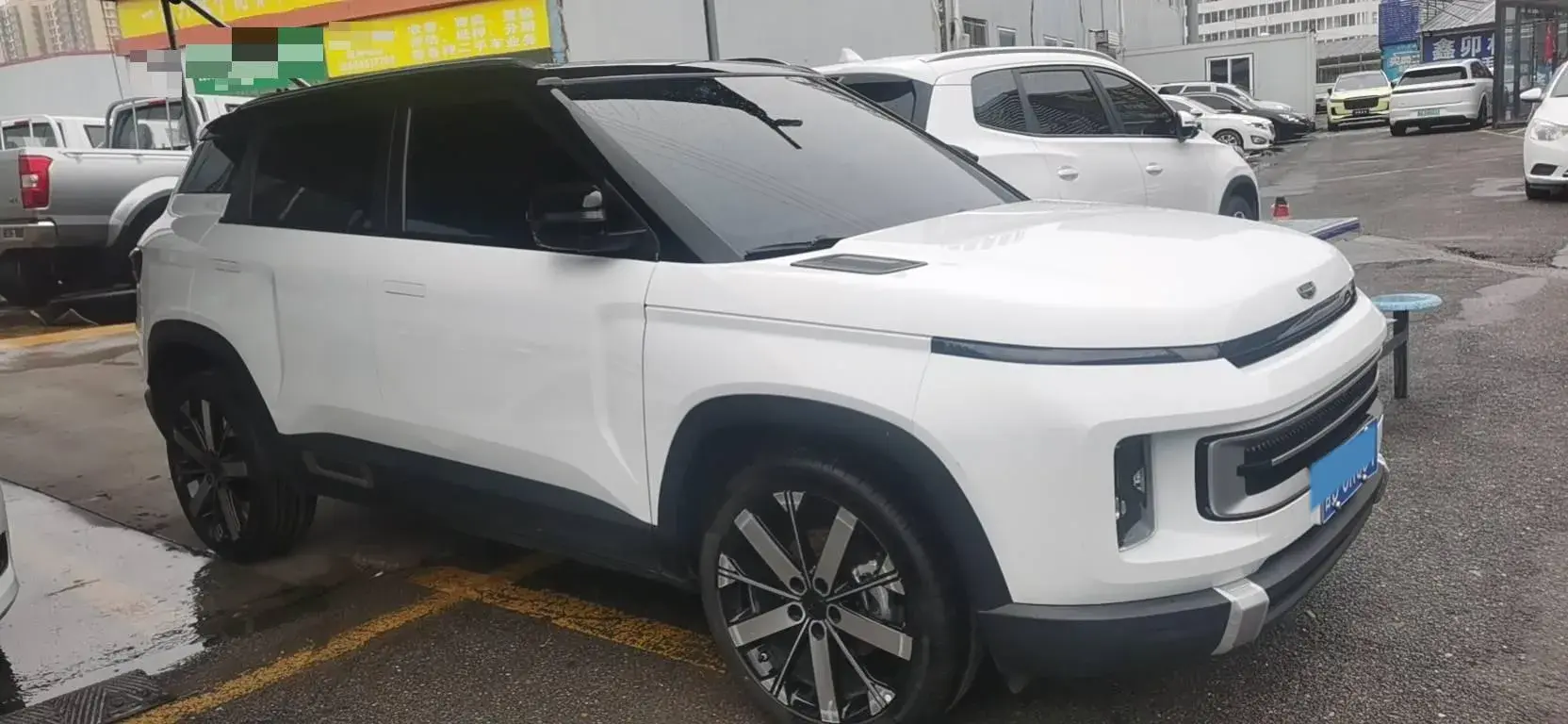 2023 GEELY ICON thumbnail 3