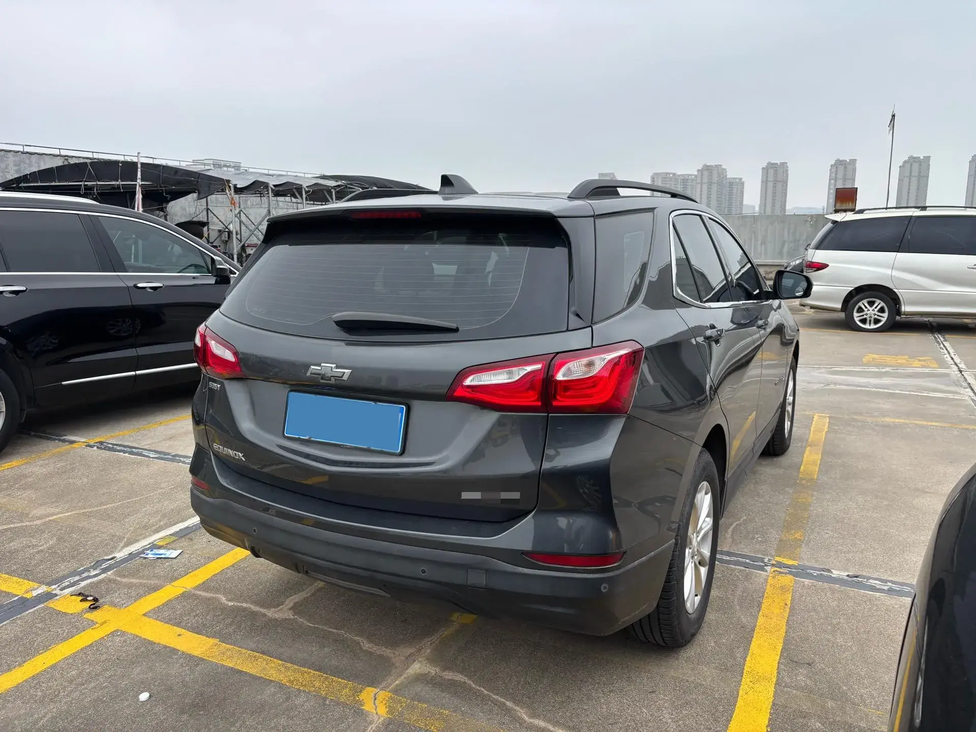 2018 CHEVROLET EQUINOX thumbnail 3
