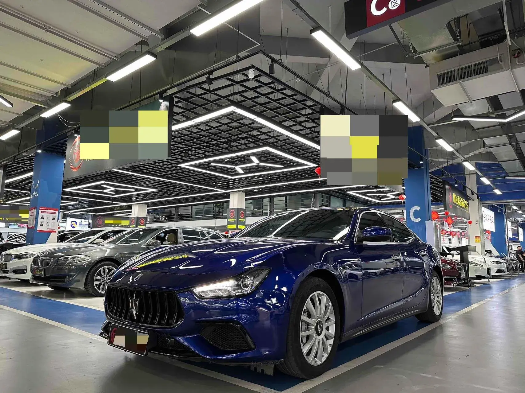 2017 MASERATI GHIBLI view 1