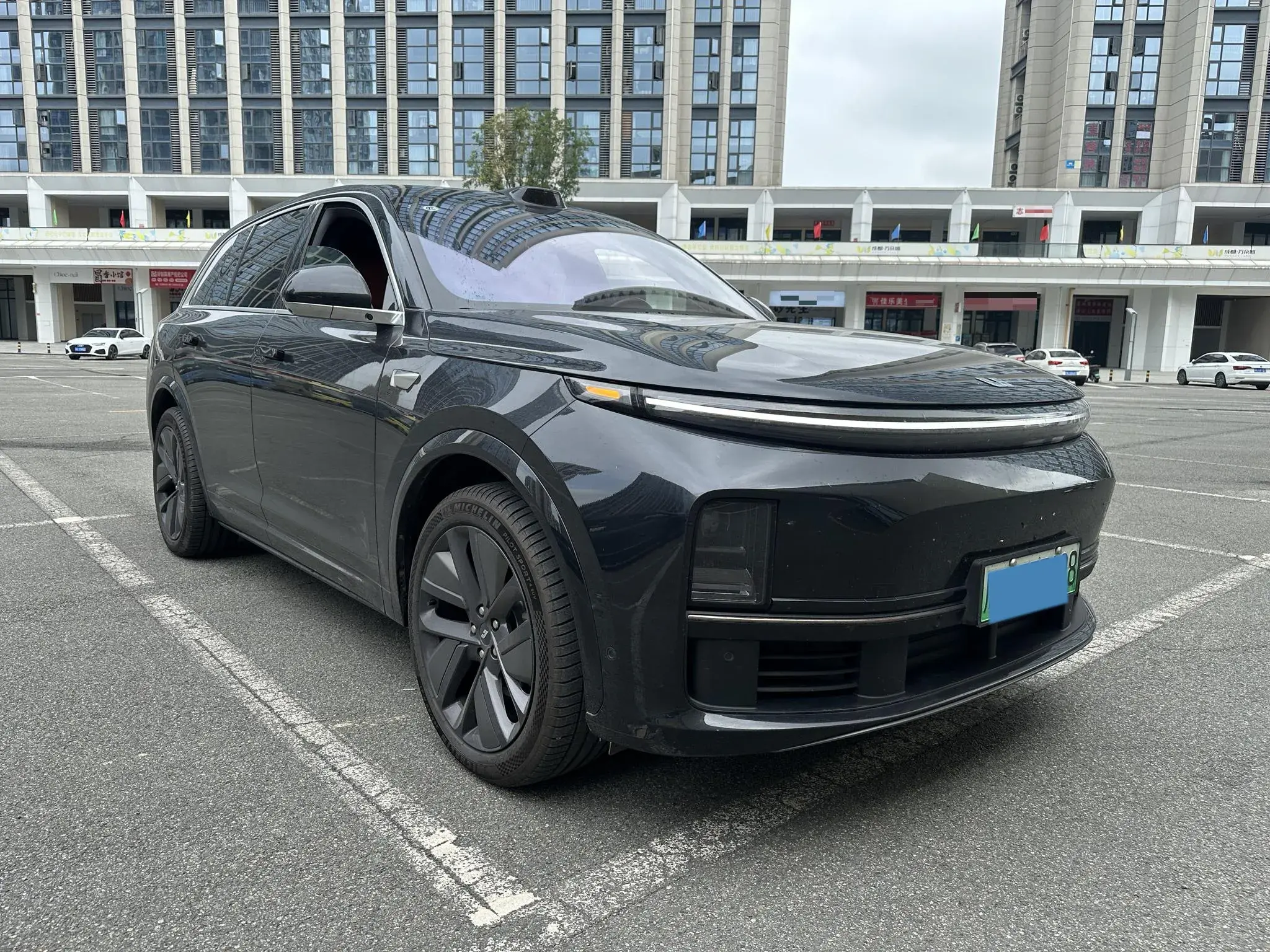 2024 LI L7 thumbnail 2