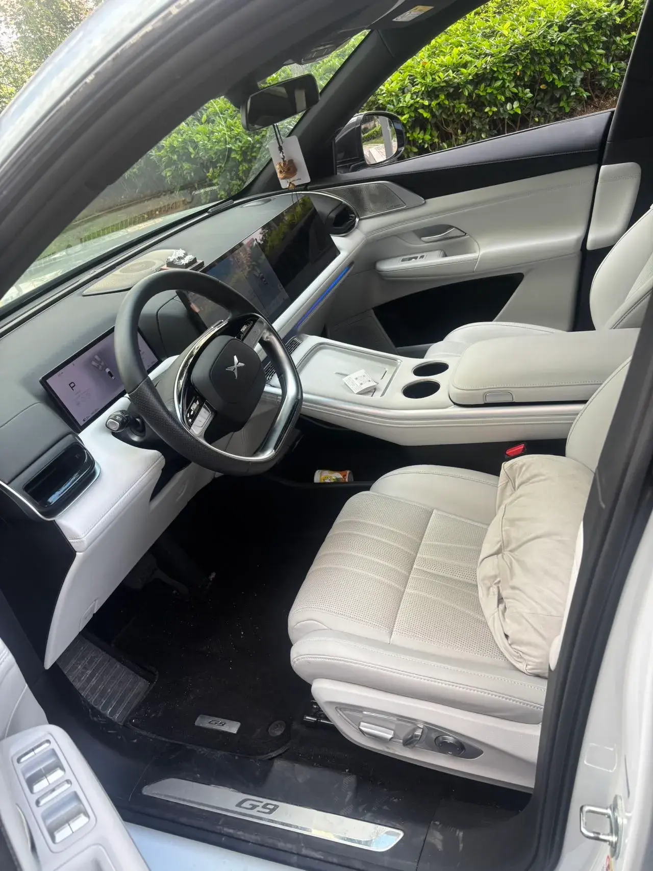 2024 XPENG G9 thumbnail 3