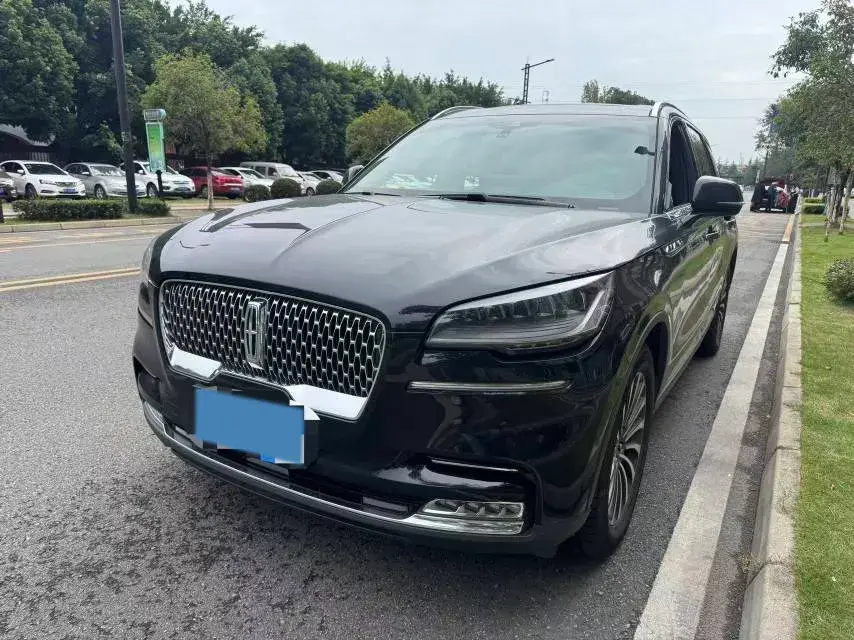 2021 LINCOLN AVIATOR view 1