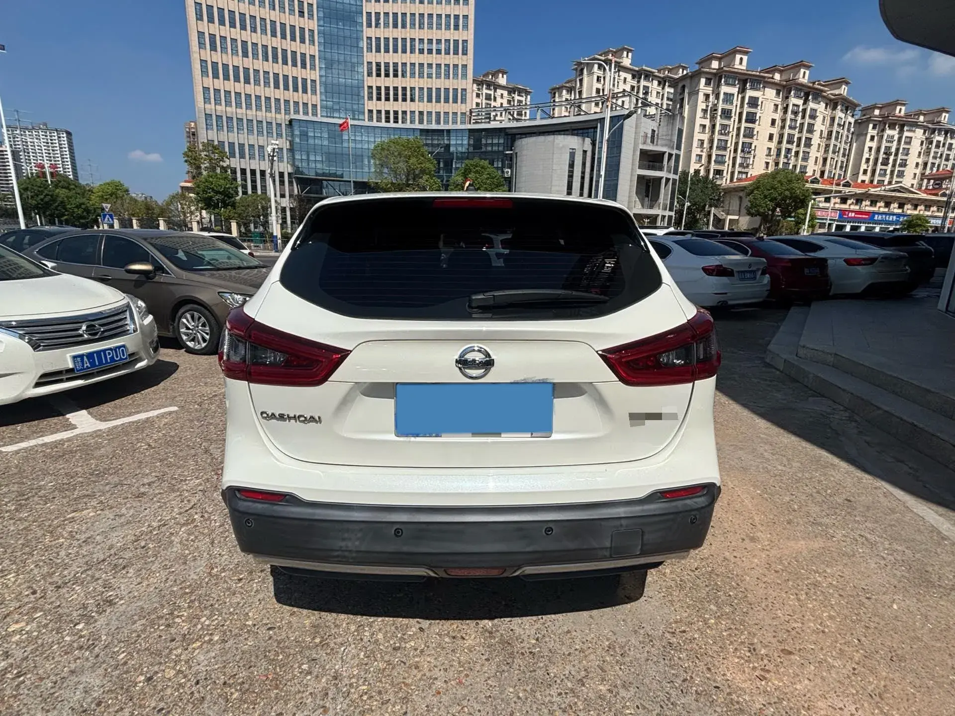 2021 NISSAN QASHQAI thumbnail 4