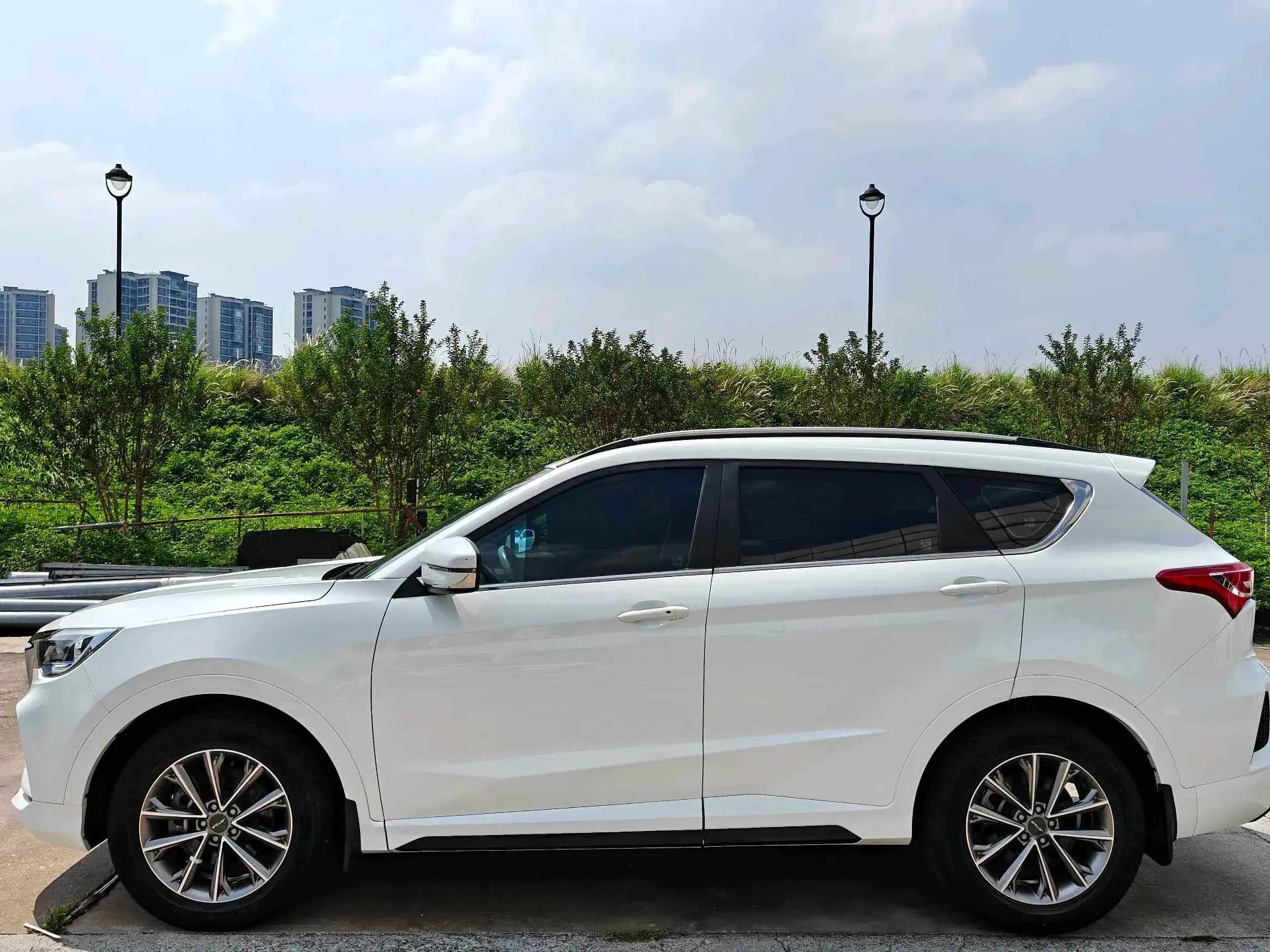 2020 JETOUR X70 thumbnail 3