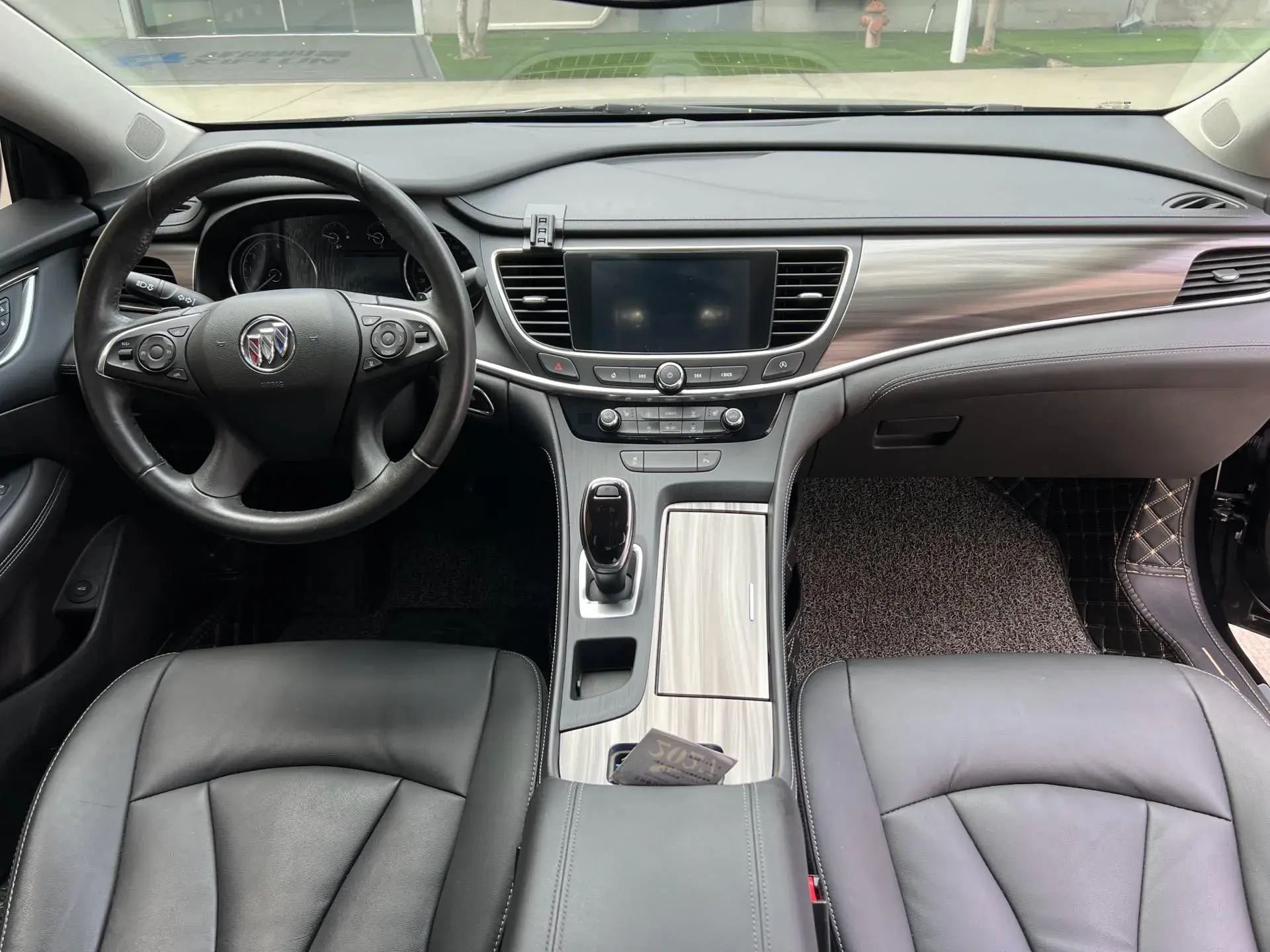 2022 BUICK LARCOSSE thumbnail 4