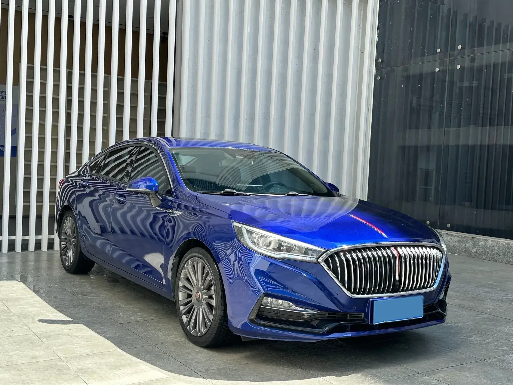 2020 HONGQI H5 thumbnail 3