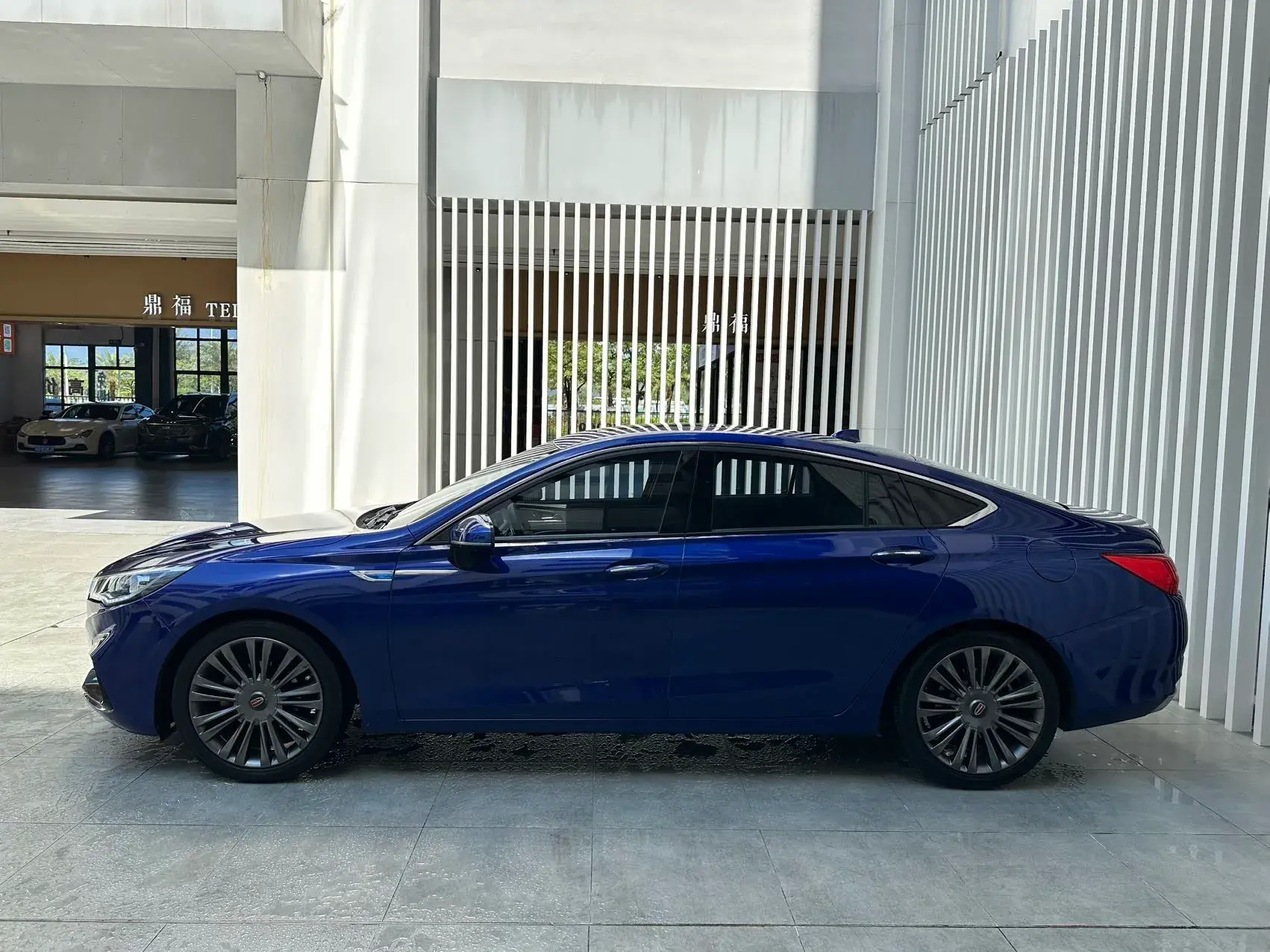 2020 HONGQI H5 thumbnail 4