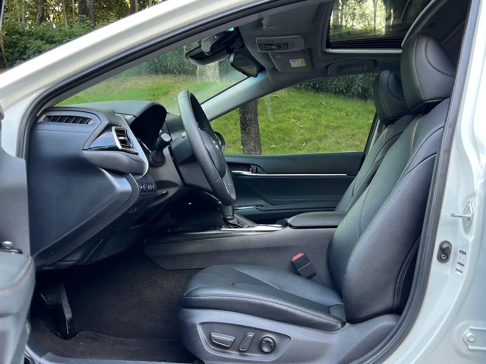 2021 TOYOTA CAMRY thumbnail 3