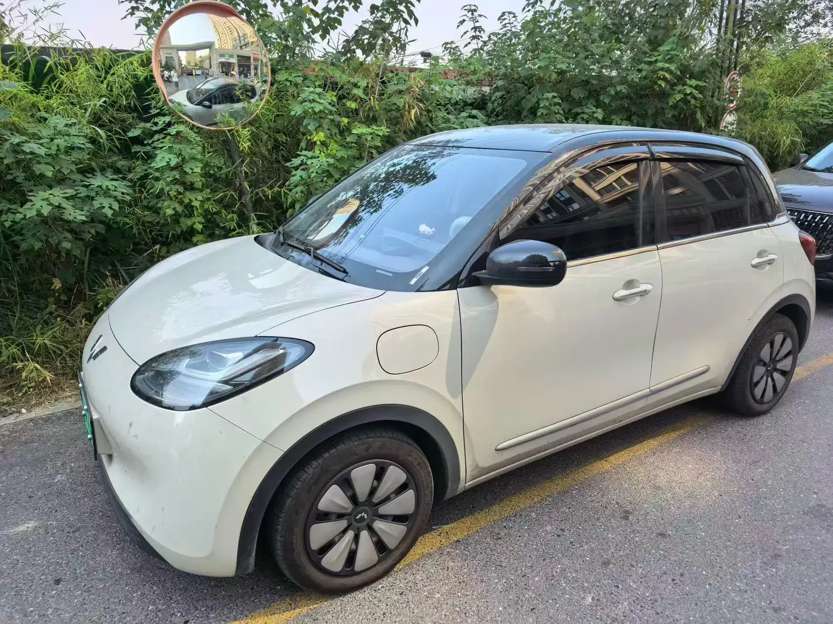 2023 WULING BINGUO view 1