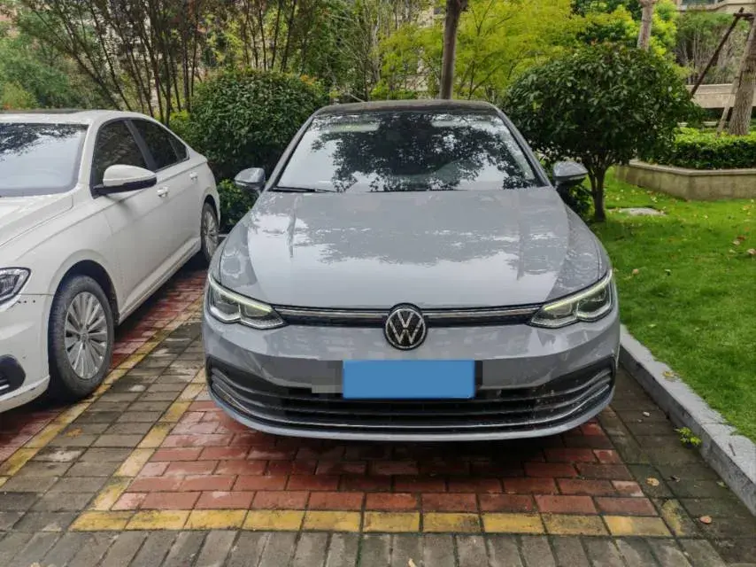 2021 VOLKSWAGEN GOLF thumbnail 2