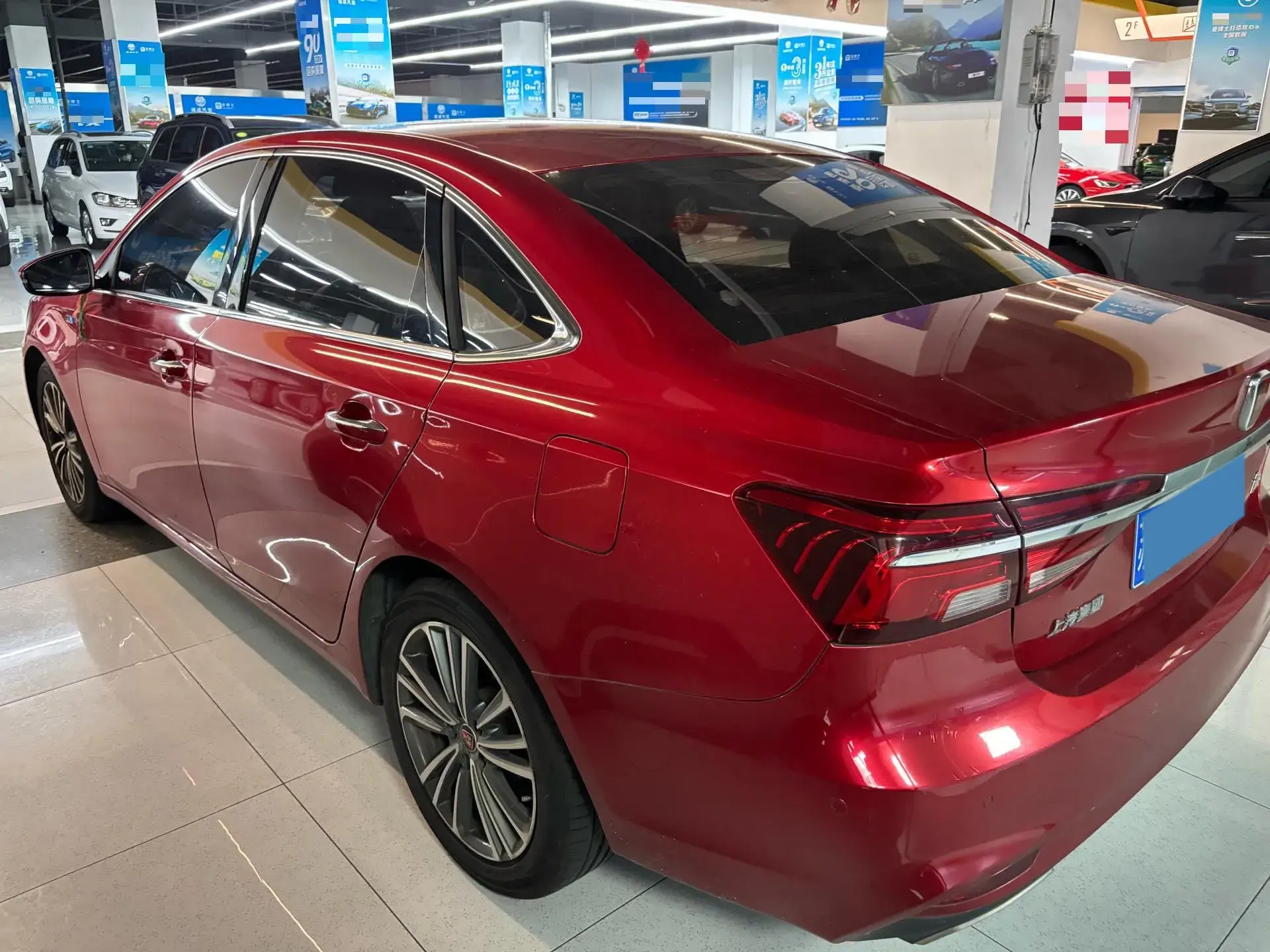 2020 ROEWE I6 thumbnail 3