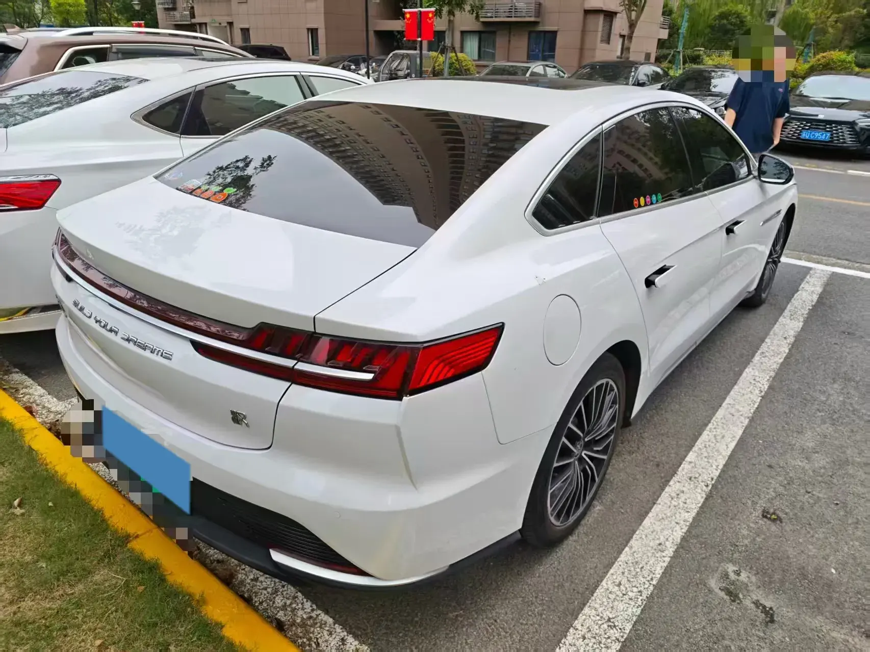 2020 BYD HAN thumbnail 4