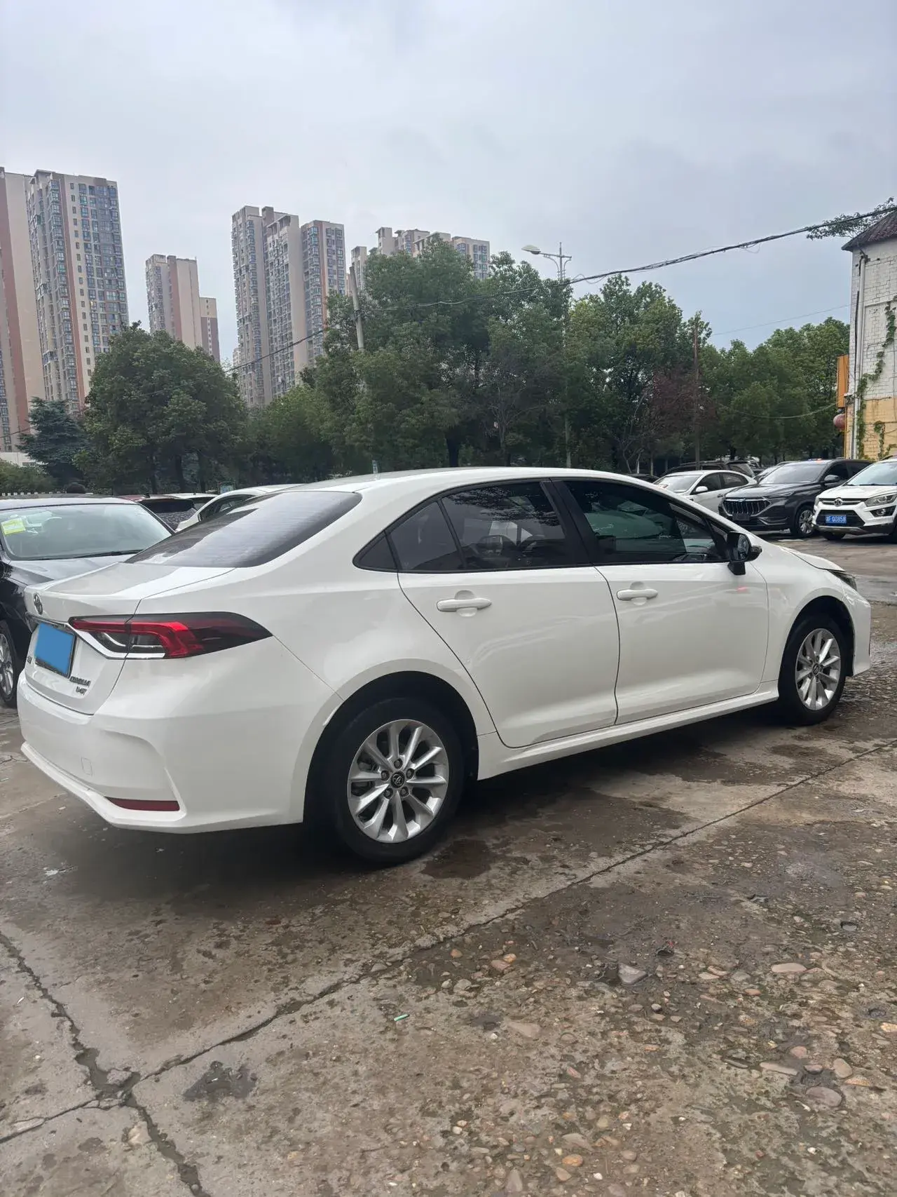 2021 TOYOTA COROLLA thumbnail 4