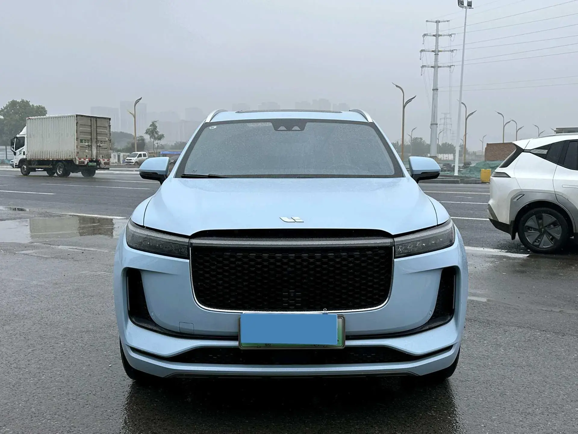 2020 LI ONE thumbnail 2