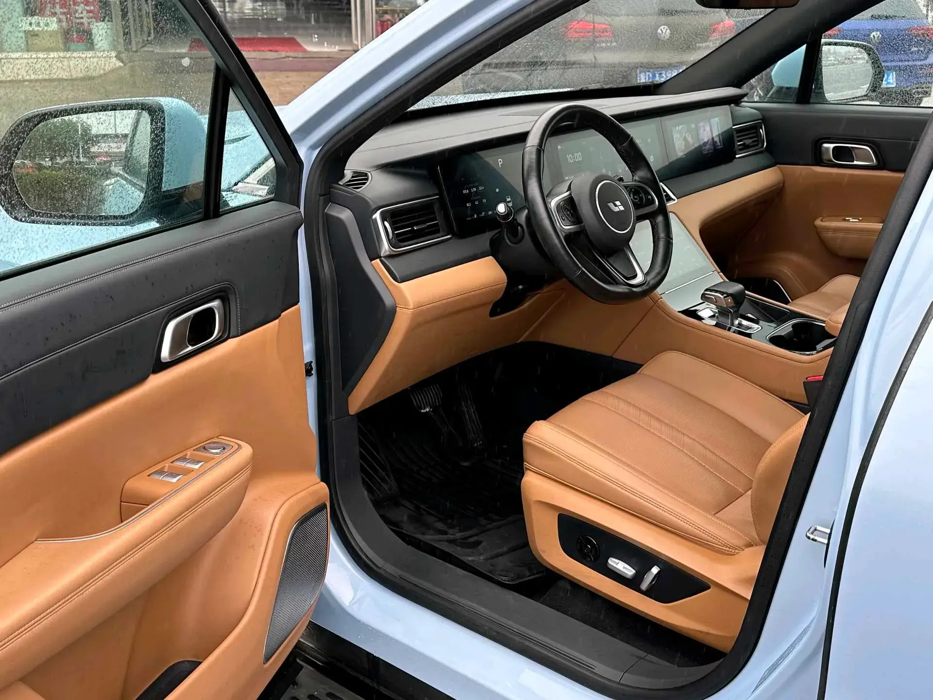 2020 LI ONE thumbnail 3