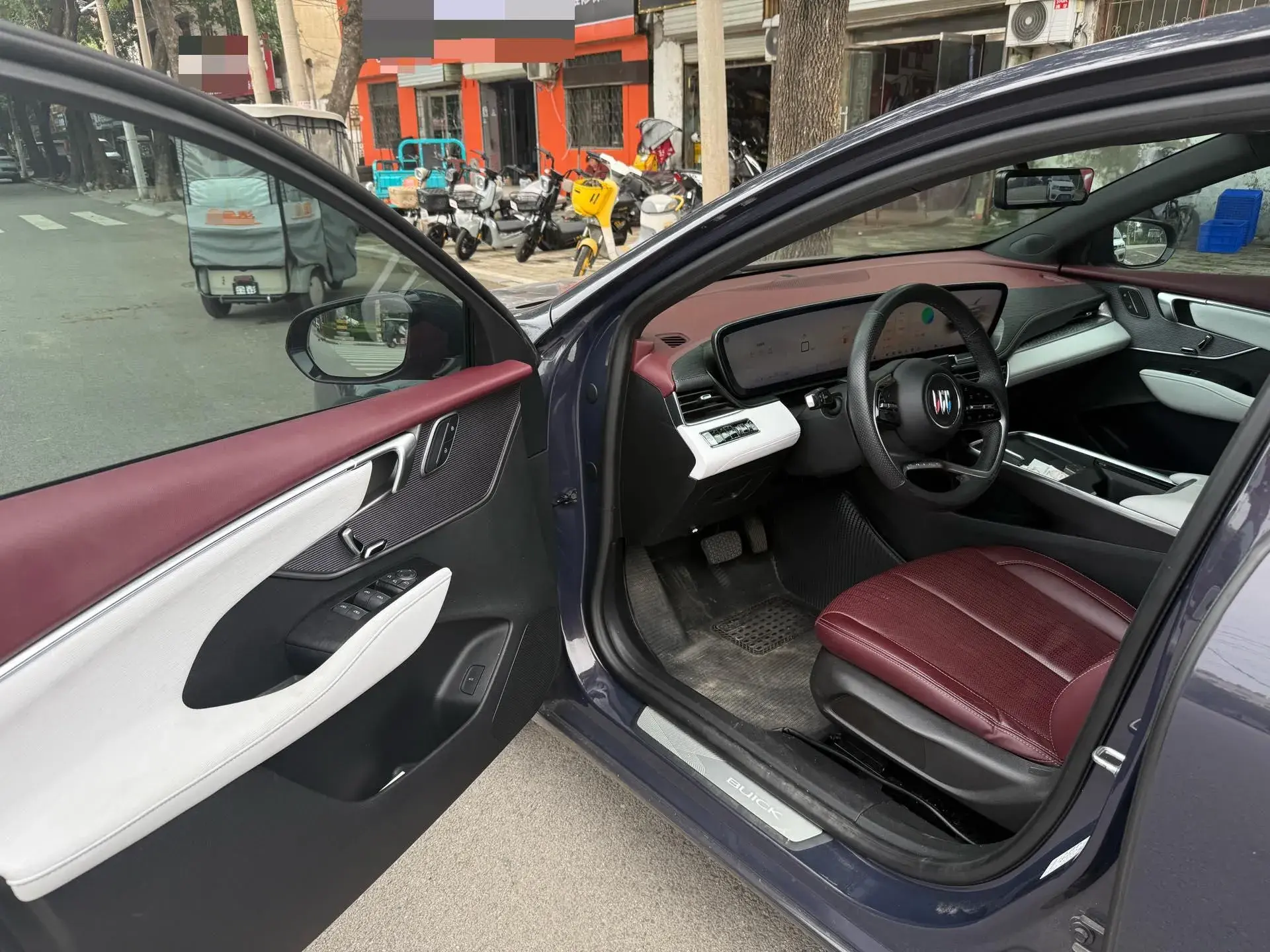 2023 BUICK LARCOSSE thumbnail 3