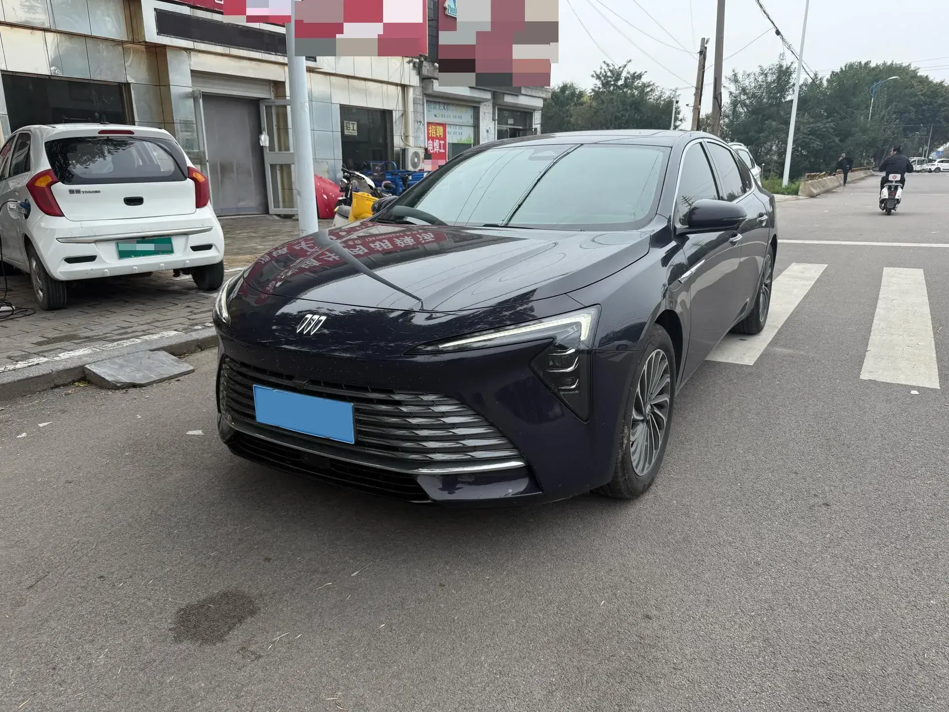 2023 BUICK LARCOSSE view 1