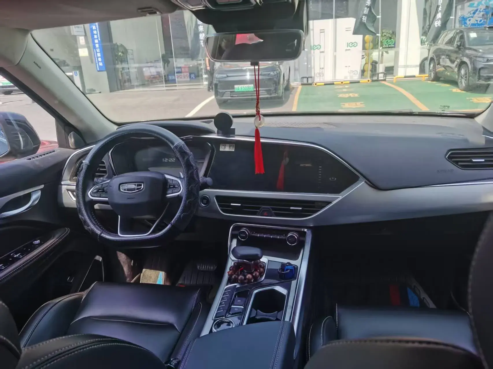 2019 GEELY TUGELLA thumbnail 4