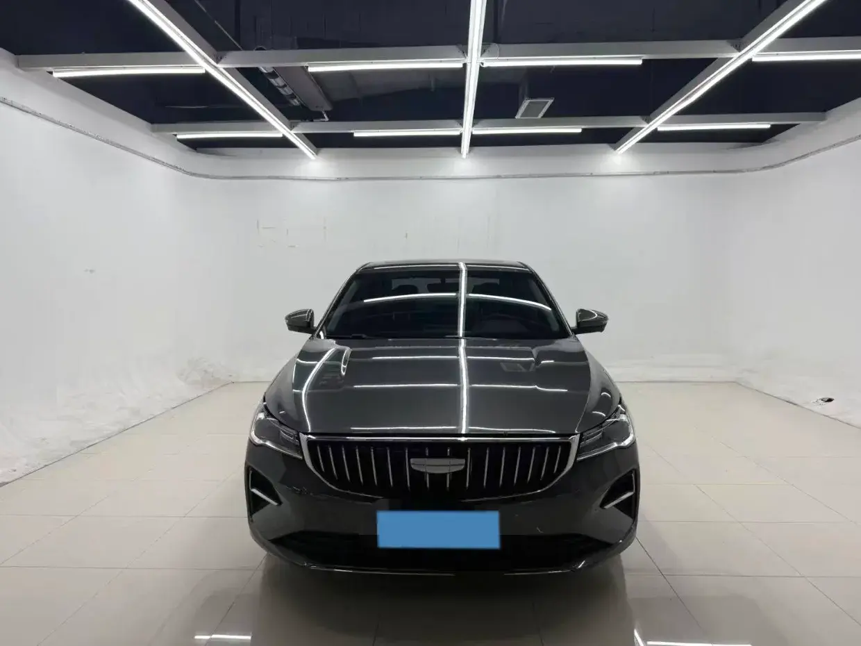 2025 GEELY EMGRAND thumbnail 2