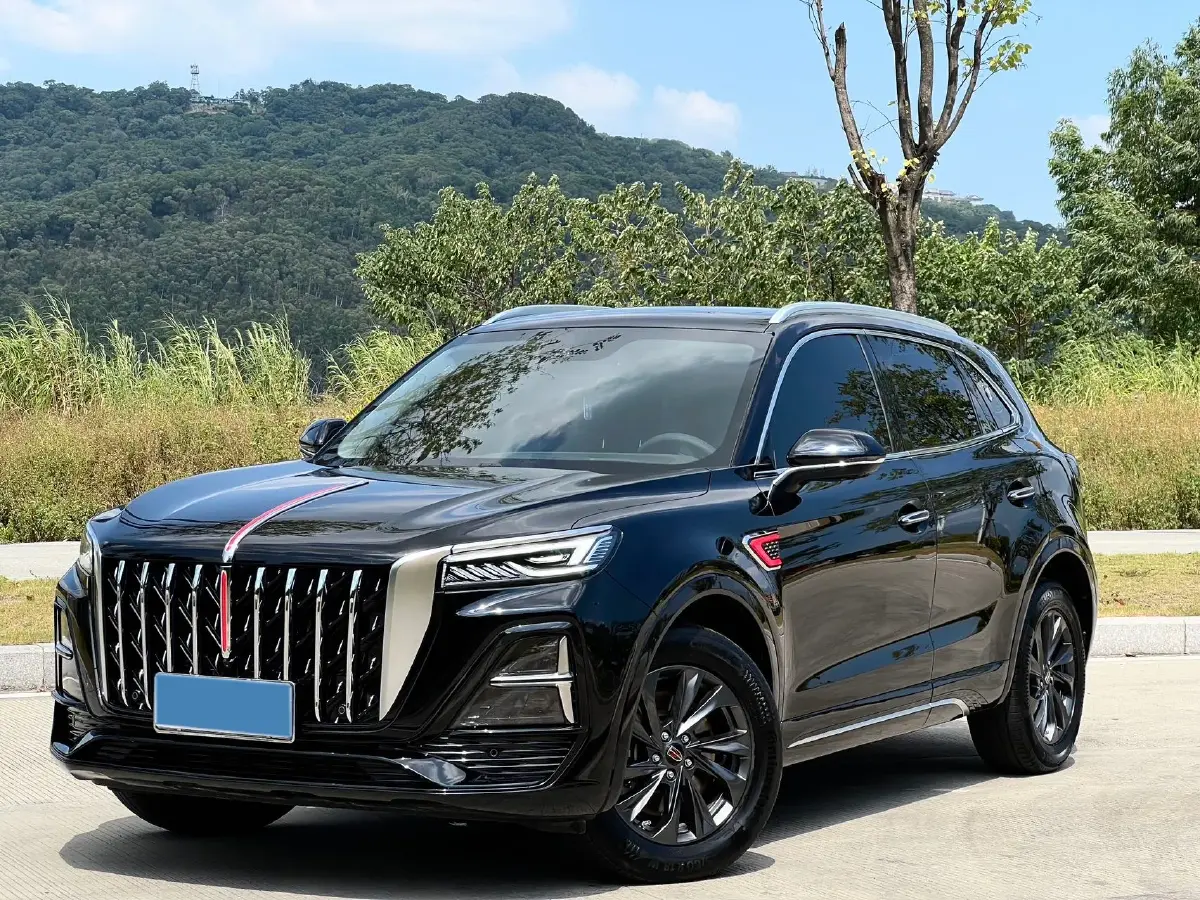 2023 HongQi HS5 2.0T 252HP L4 8AT