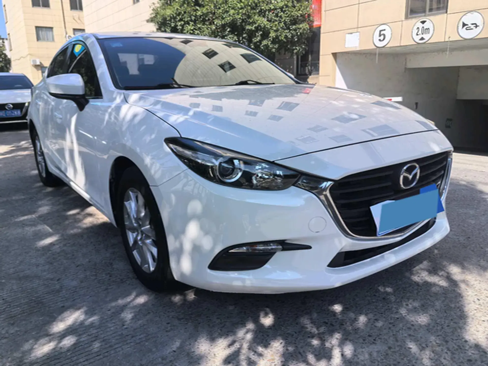2017 MAZDA 3 thumbnail 2