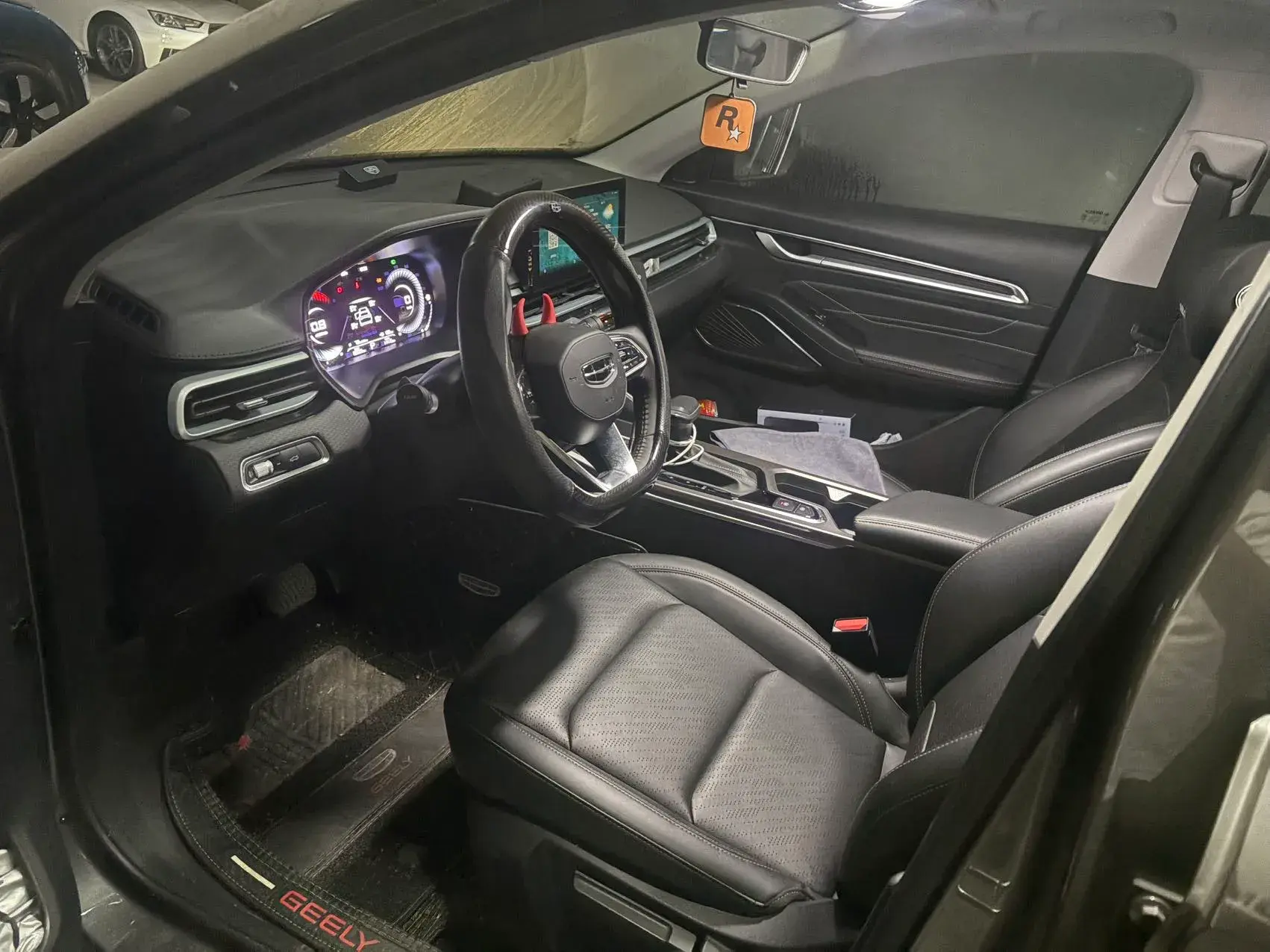 2022 GEELY EMGRAND thumbnail 4