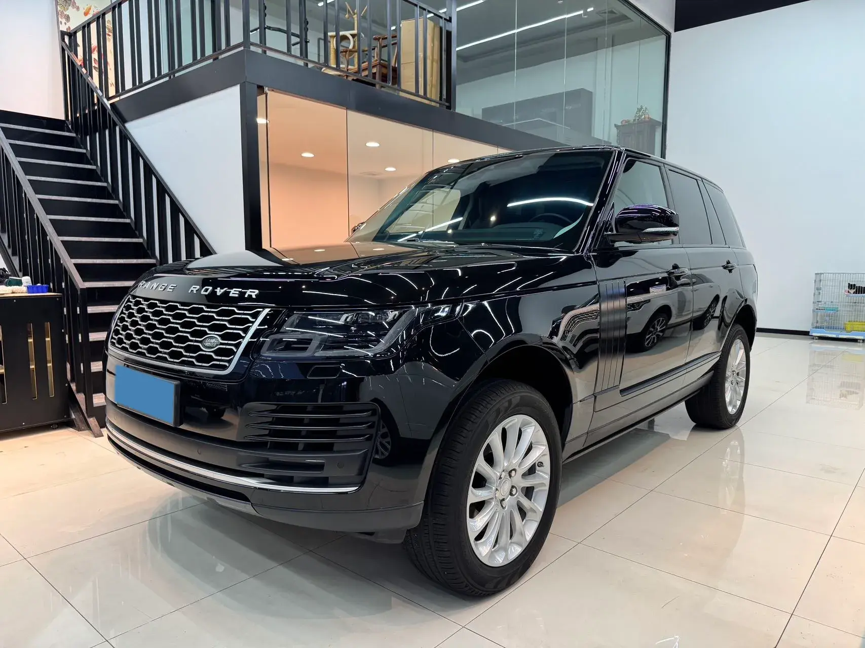 2018 LAND ROVER view 1