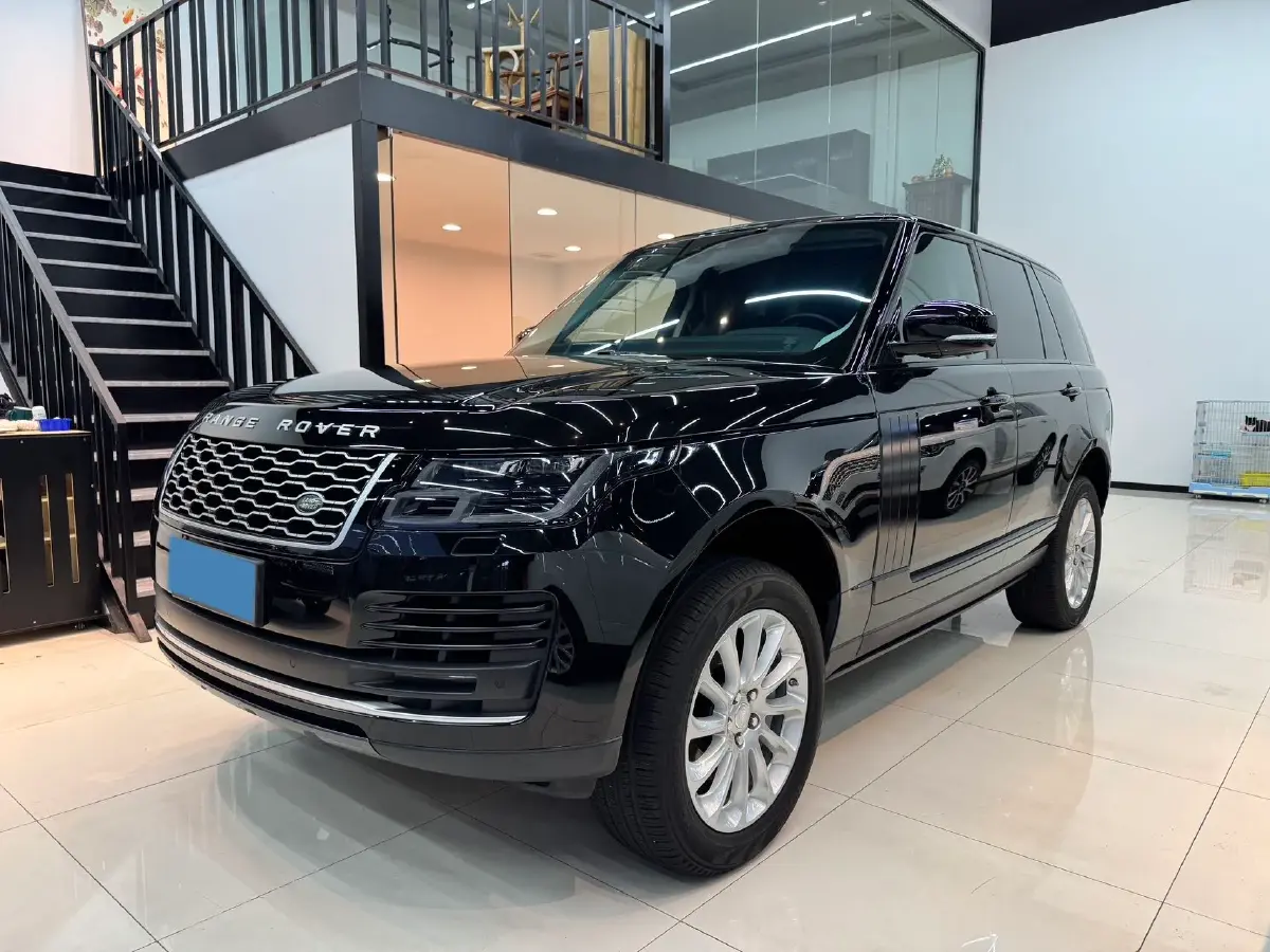 2018 Land Rover Range Rover 3.0T 340HP V6 8AT
