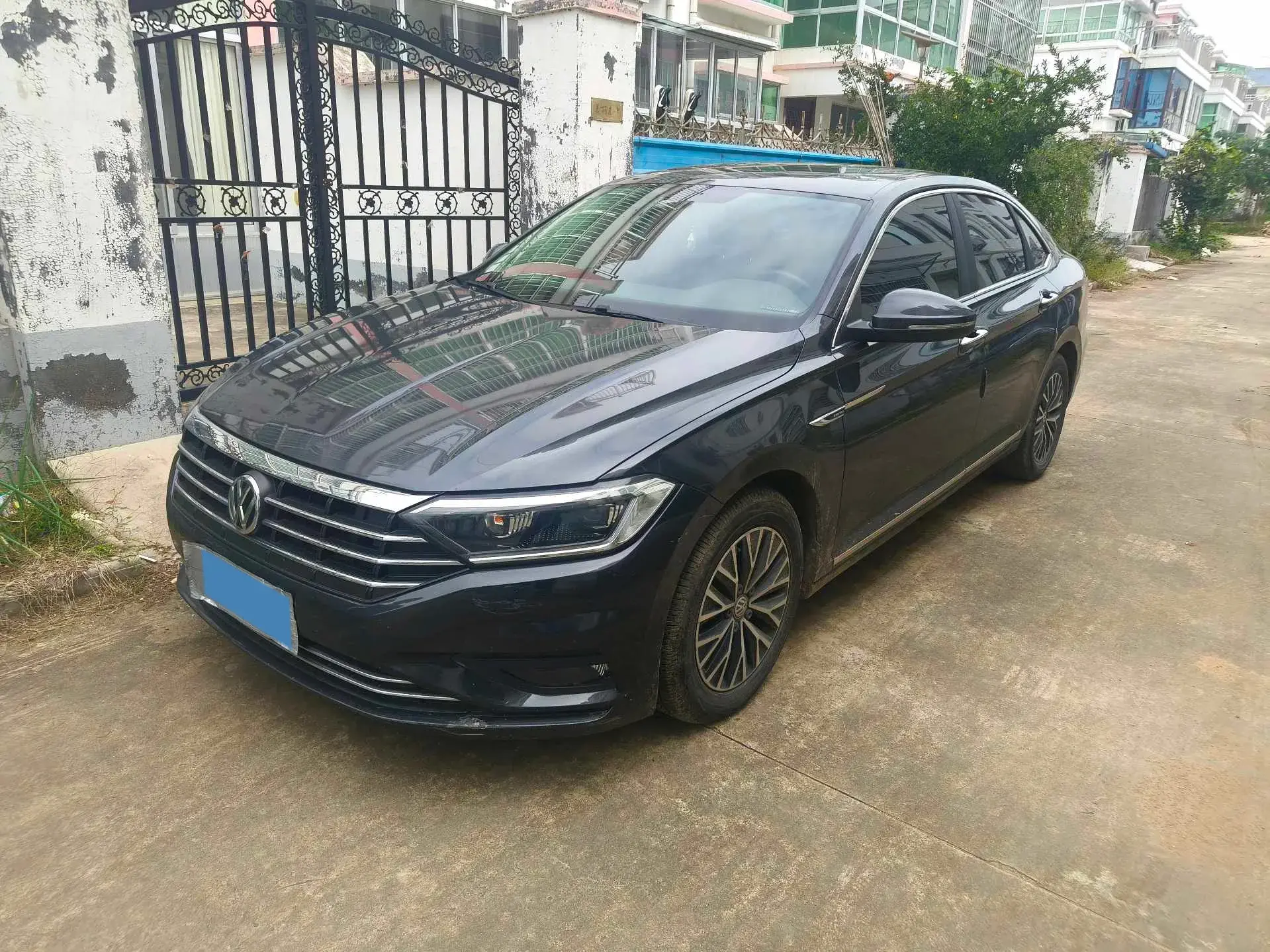 2020 VOLKSWAGEN SAGITAR view 1