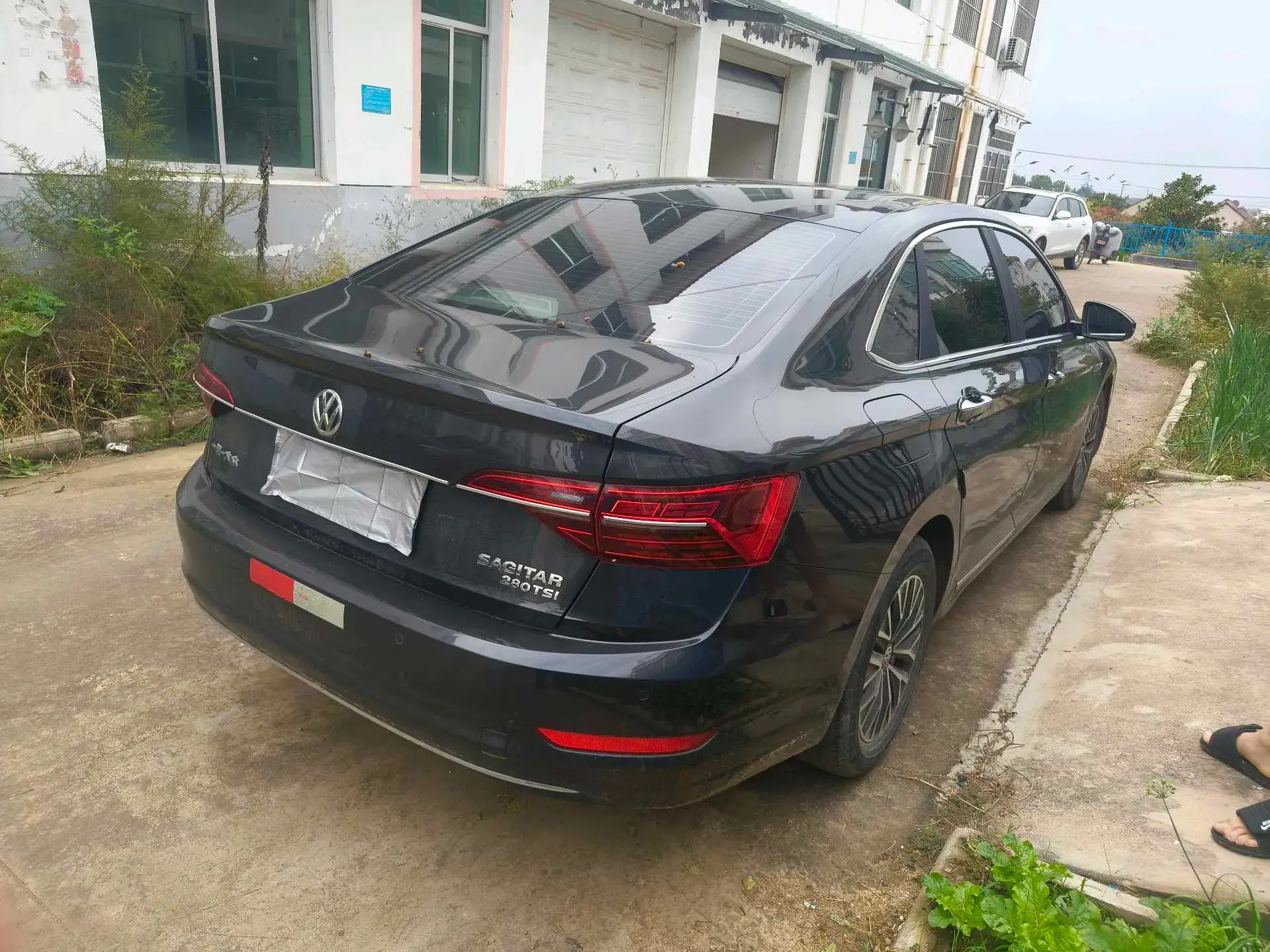 2020 VOLKSWAGEN SAGITAR thumbnail 4