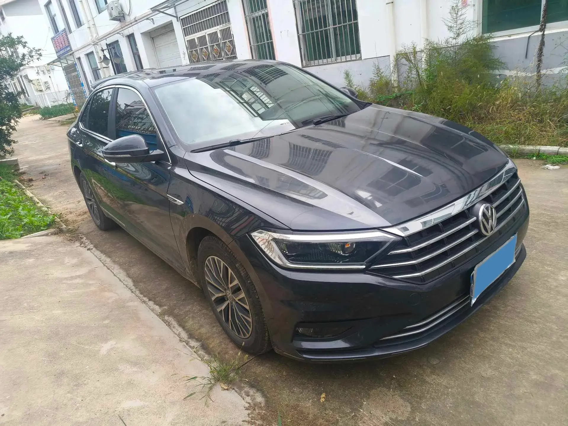 2020 VOLKSWAGEN SAGITAR thumbnail 3