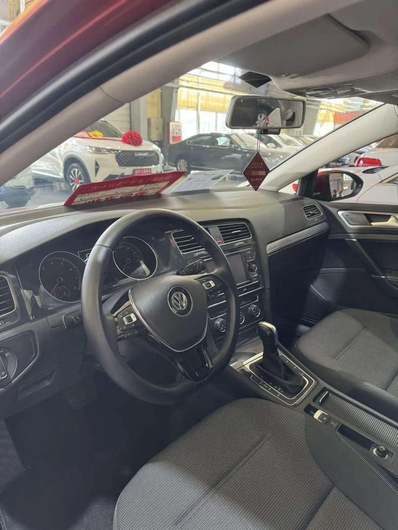 2018 VOLKSWAGEN GOLF thumbnail 3