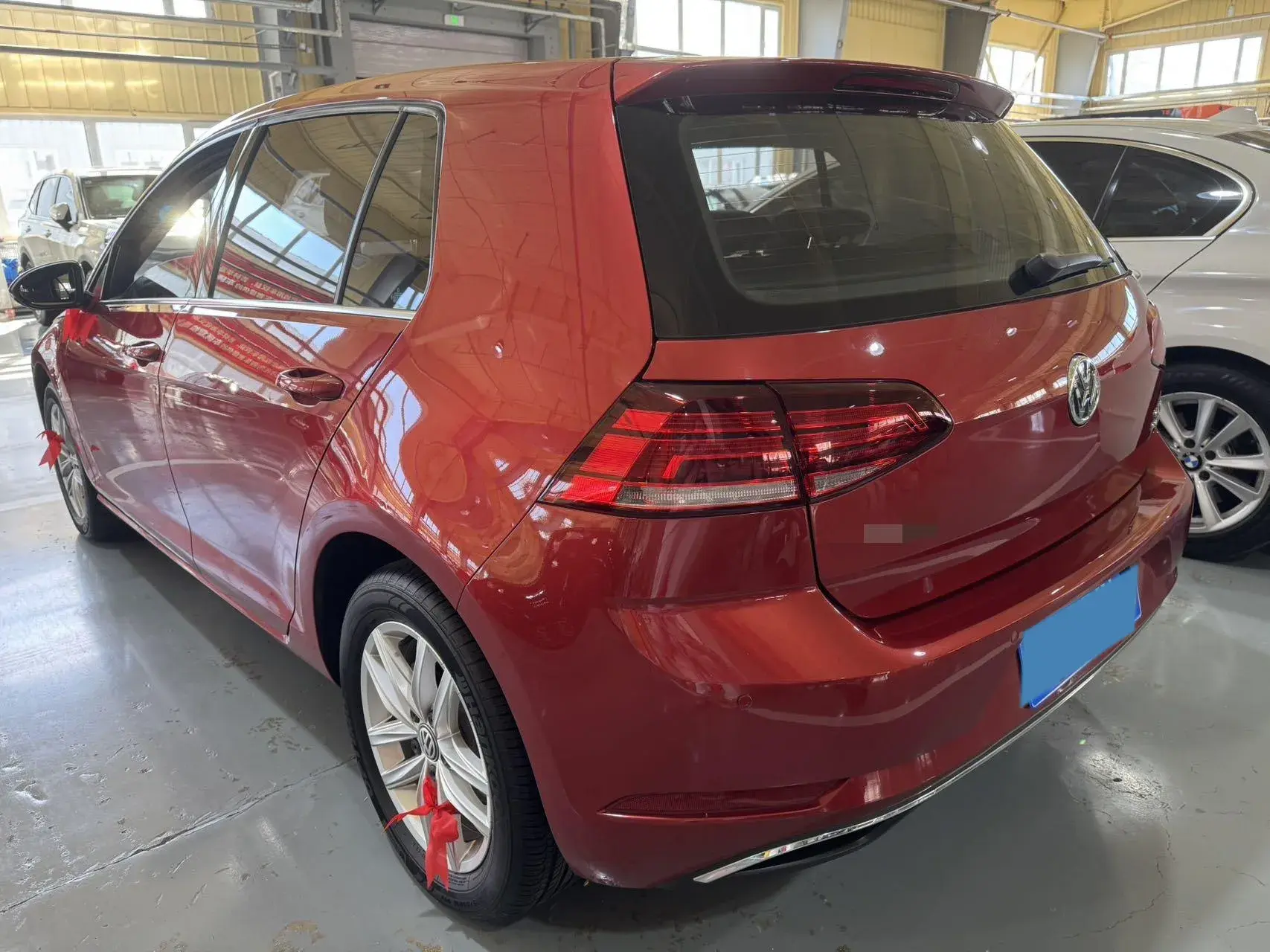 2018 VOLKSWAGEN GOLF thumbnail 4