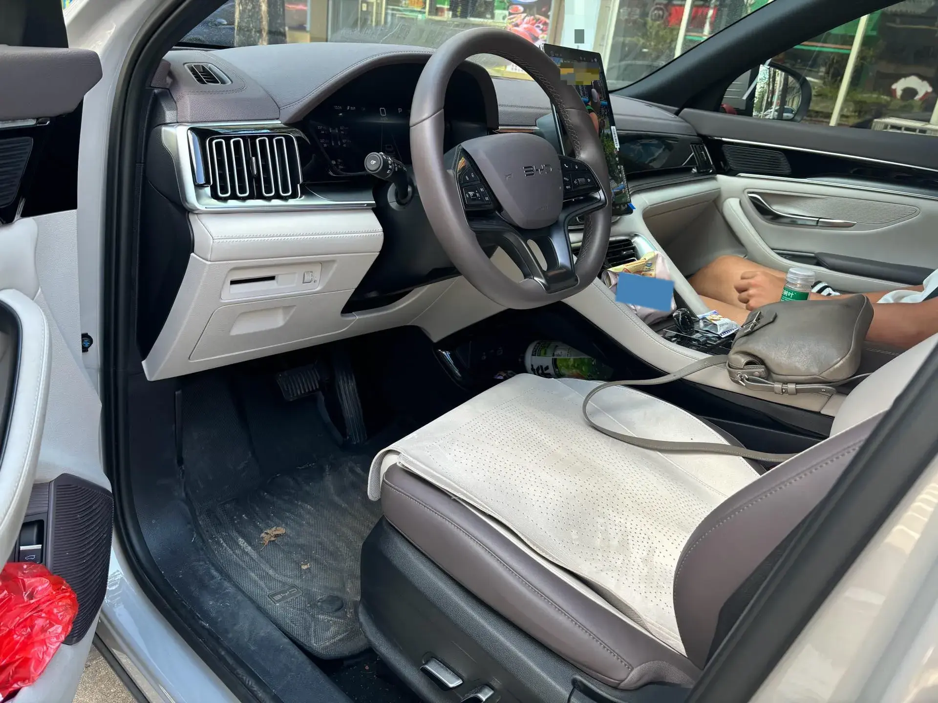 2025 BYD SONG thumbnail 2