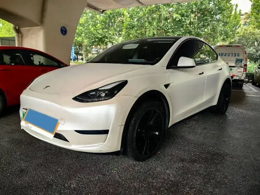 2022 Tesla Model Y BEV 60KWH