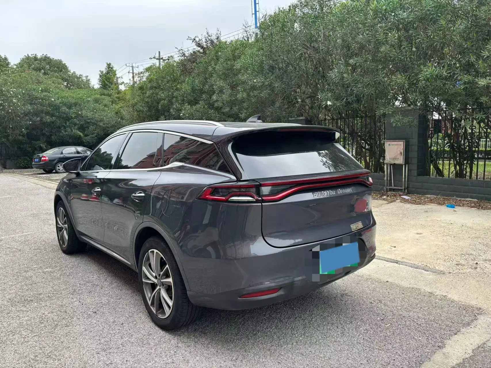 2019 BYD TANG thumbnail 3