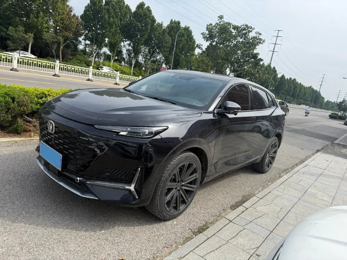 2021 ChangAn UNI-K 2.0T 233HP L4 8AT