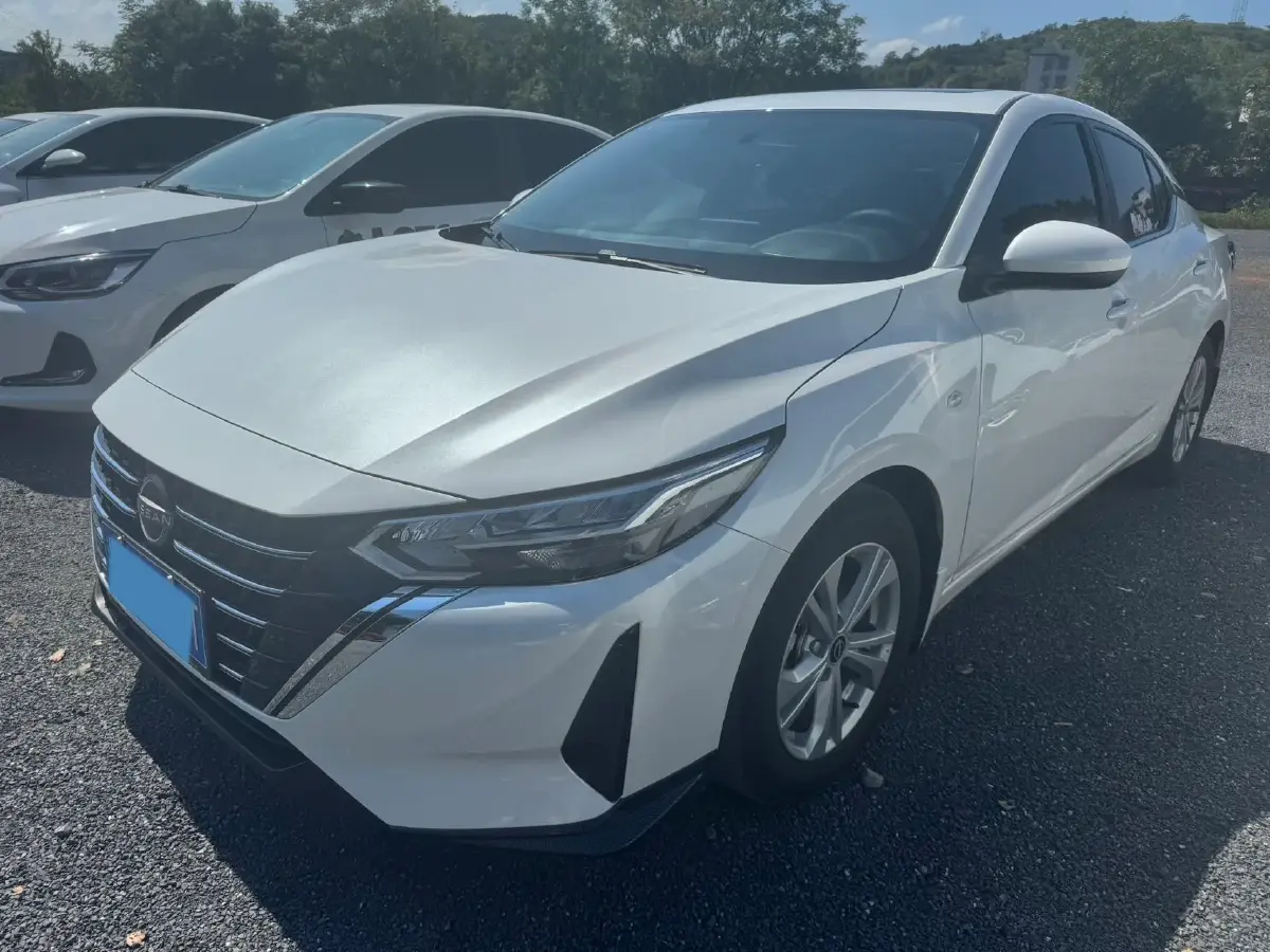 2023 Nissan Sylphy 1.6L 135HP L4 CVT