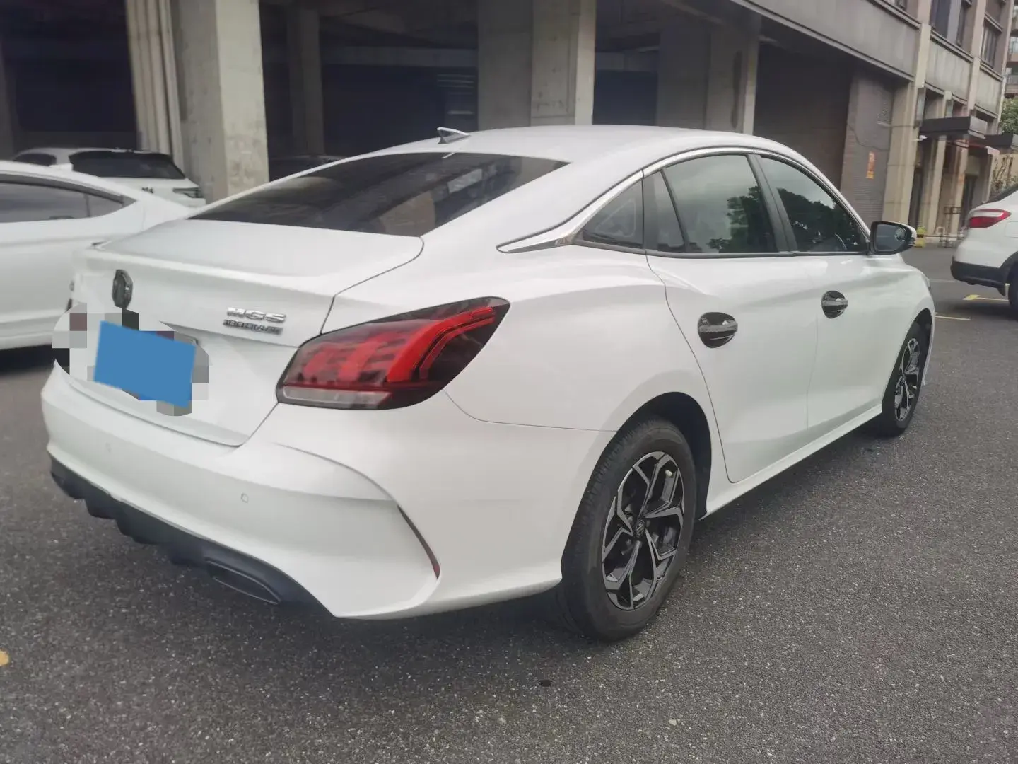 2022 MG 5 thumbnail 4