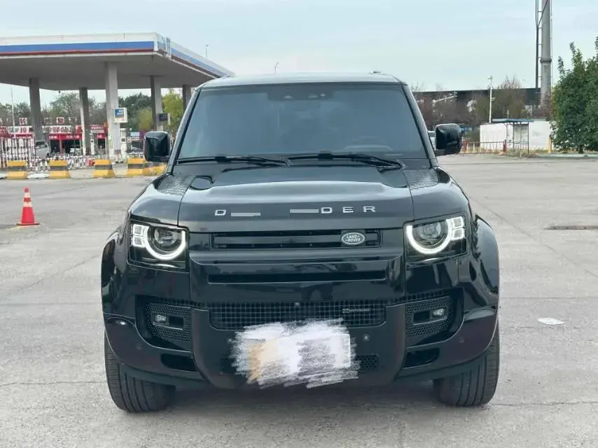 2023 LAND ROVER thumbnail 3