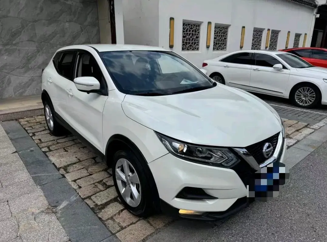 2021 NISSAN QASHQAI thumbnail 3
