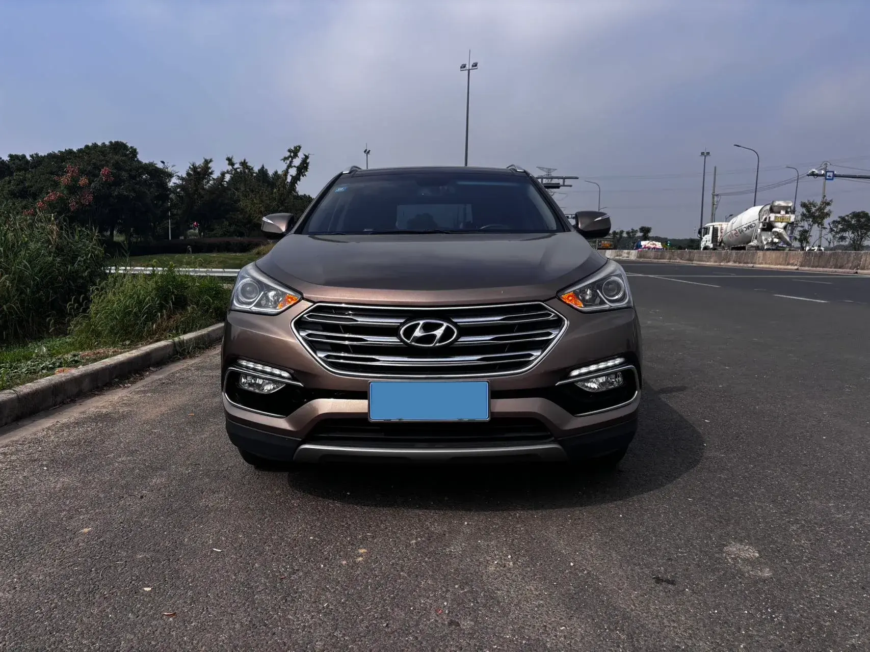 2017 HYUNDAI SANTAFE thumbnail 2