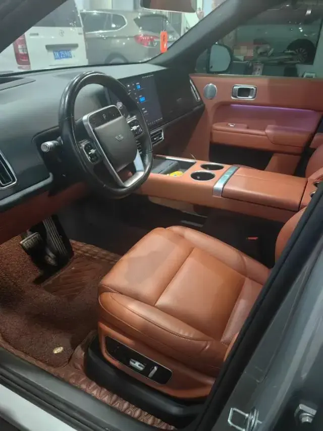 2023 LI L8 thumbnail 3