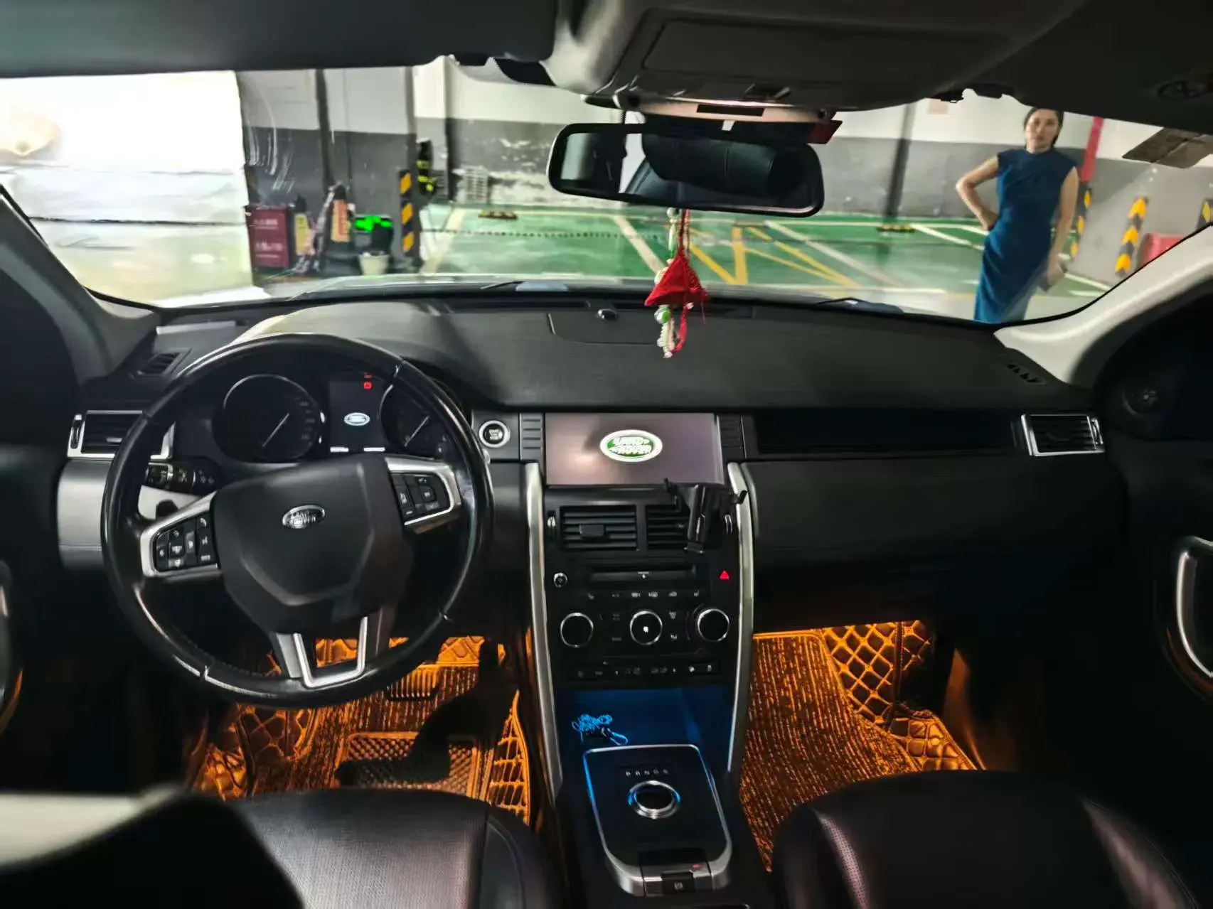 2018 LAND ROVER thumbnail 2