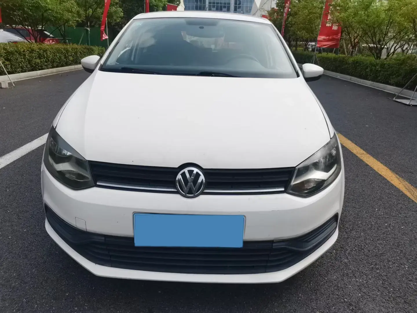 2016 VOLKSWAGEN POLO thumbnail 3