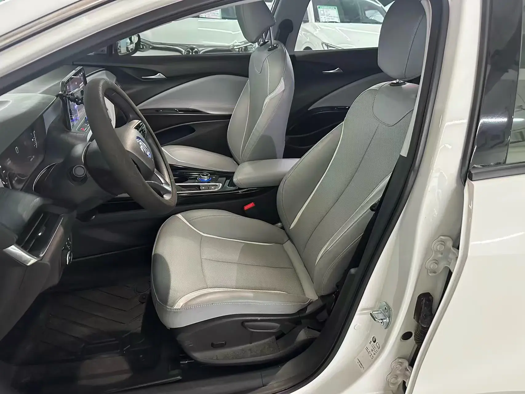 2022 BUICK VELITE thumbnail 4