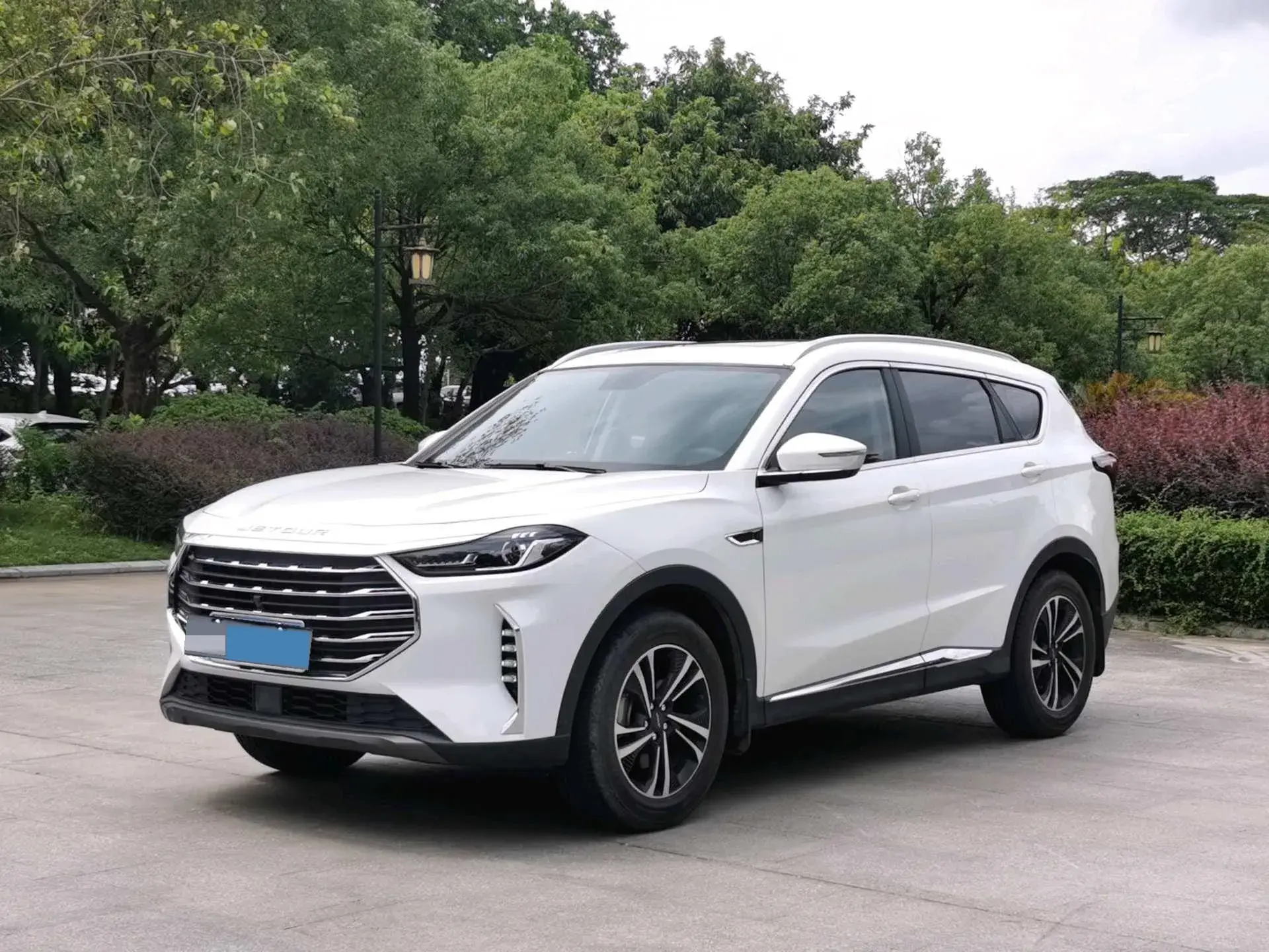 2021 JETOUR X70 view 1