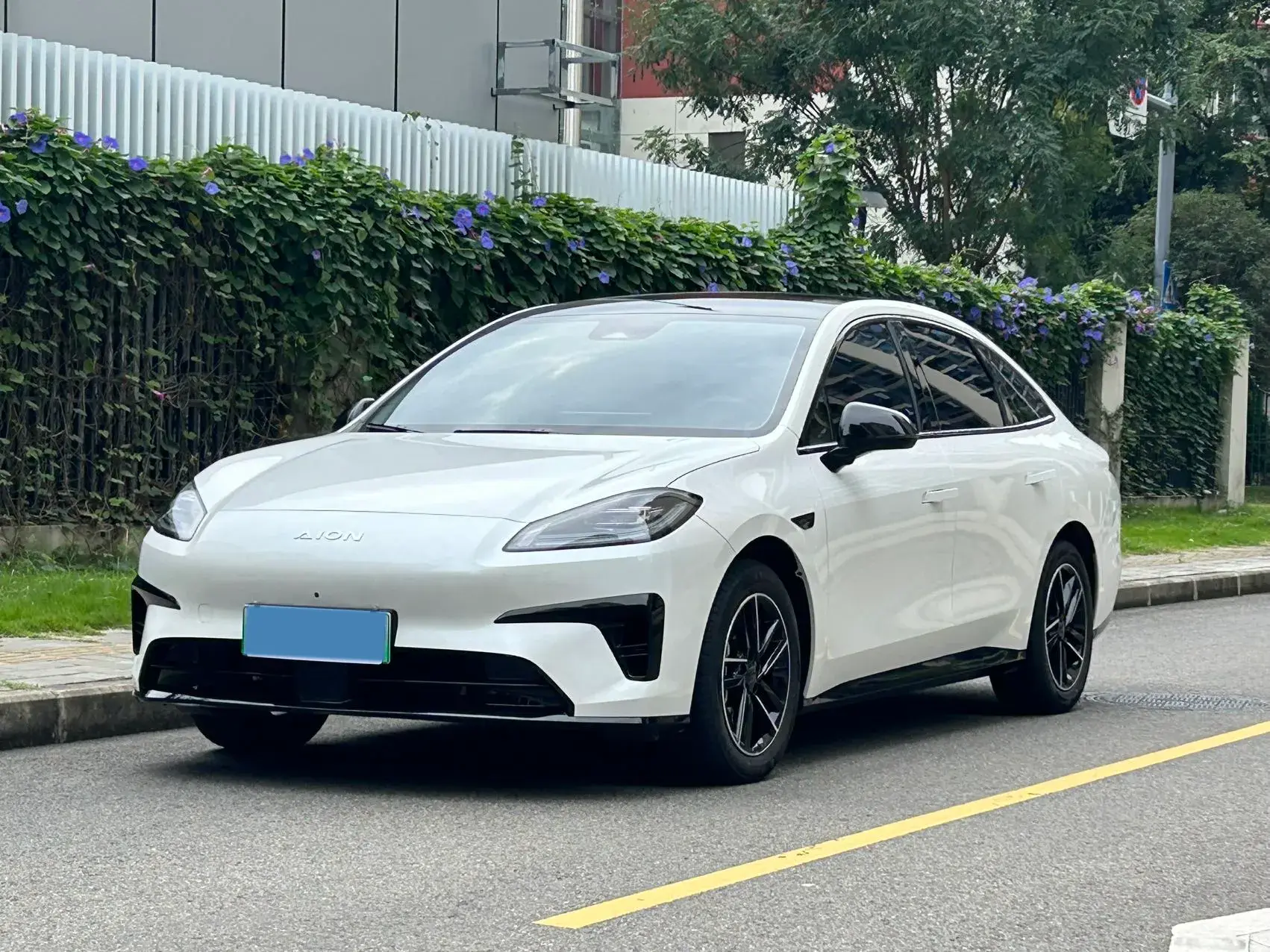 2025 AION AION view 1